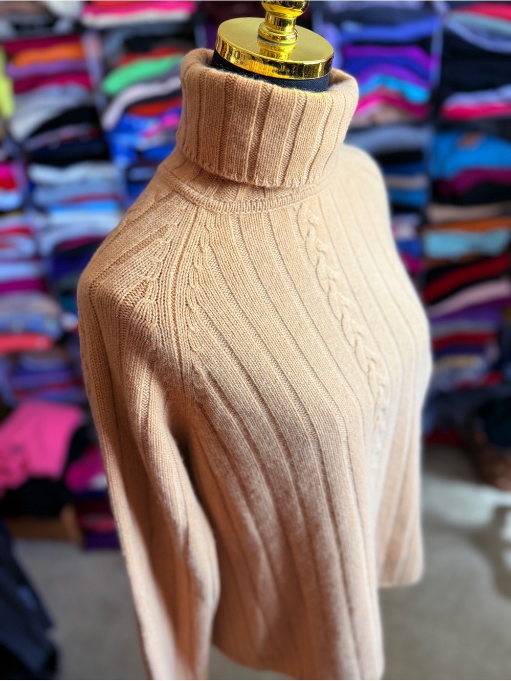 Classic Cable Turtleneck Cashmere Sweater - Cream
